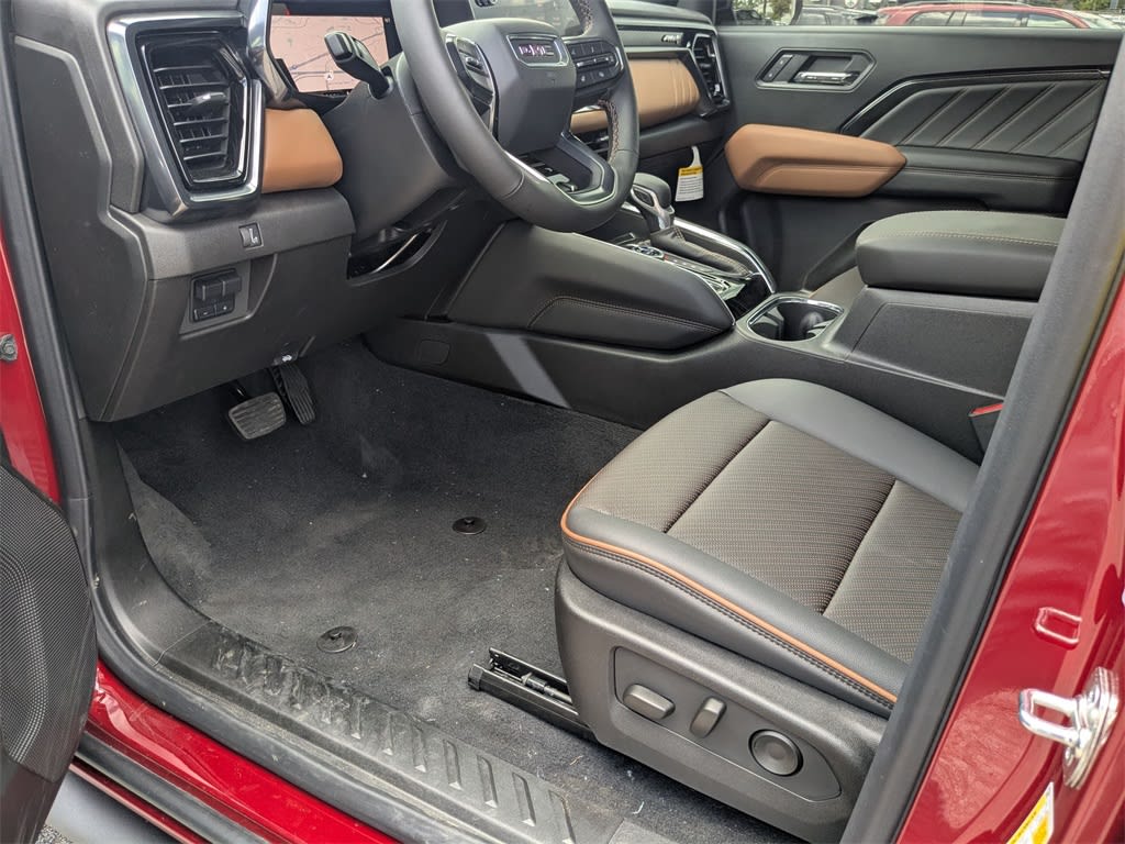 Thumbnail: 2025 GMC Canyon - 8