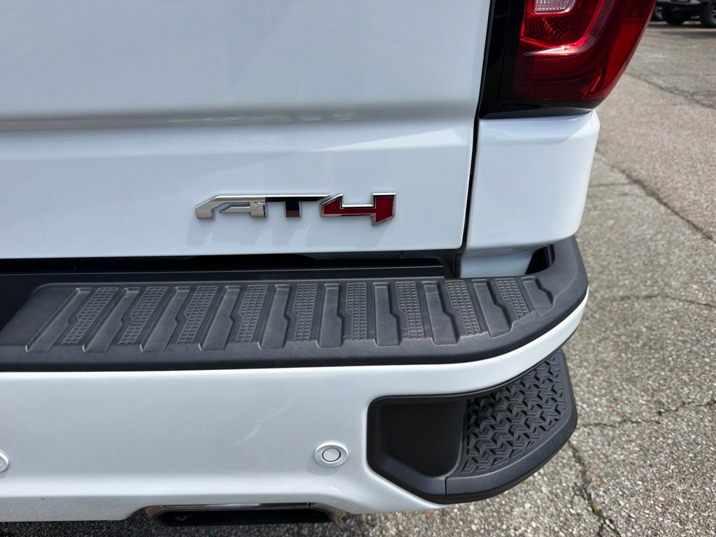 Thumbnail: 2021 GMC Sierra 1500 - 22