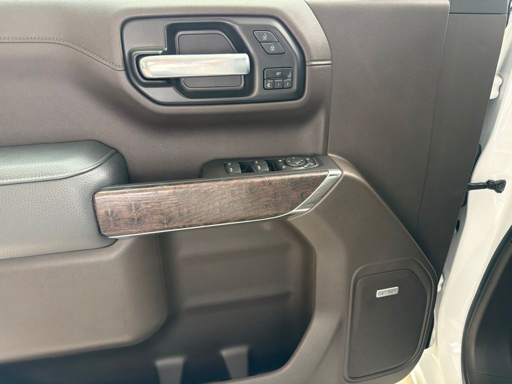 Thumbnail: 2021 GMC Sierra 1500 - 11