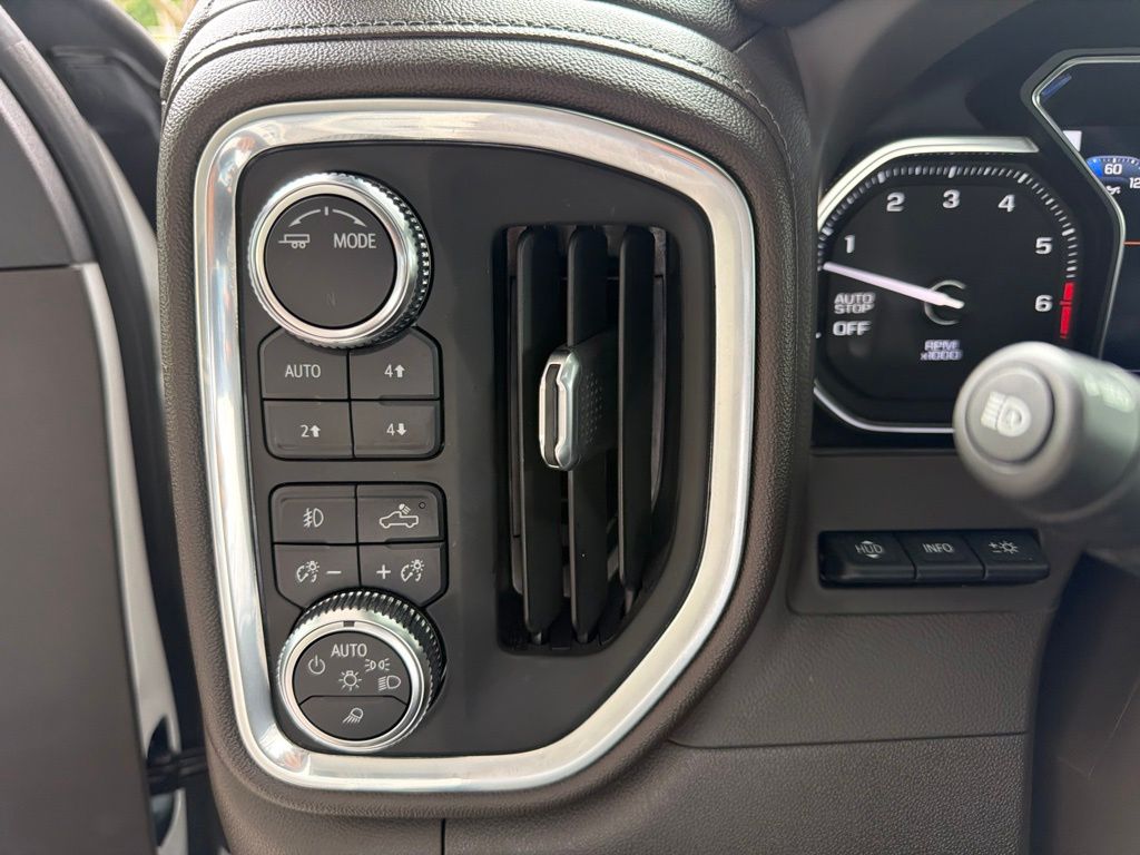 Thumbnail: 2021 GMC Sierra 1500 - 14