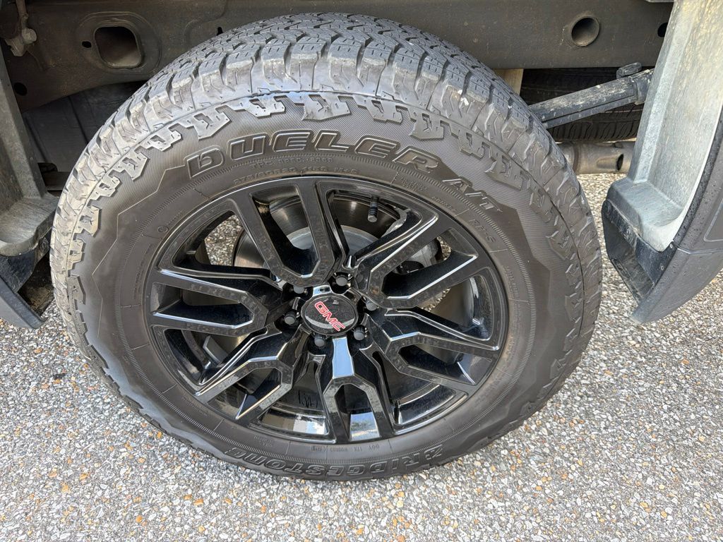 Thumbnail: 2023 GMC Sierra 1500 - 5