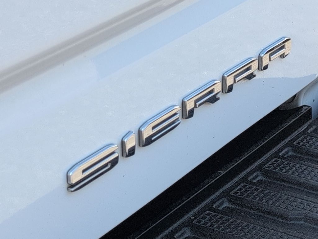 Thumbnail: 2022 GMC Sierra 1500 - 24