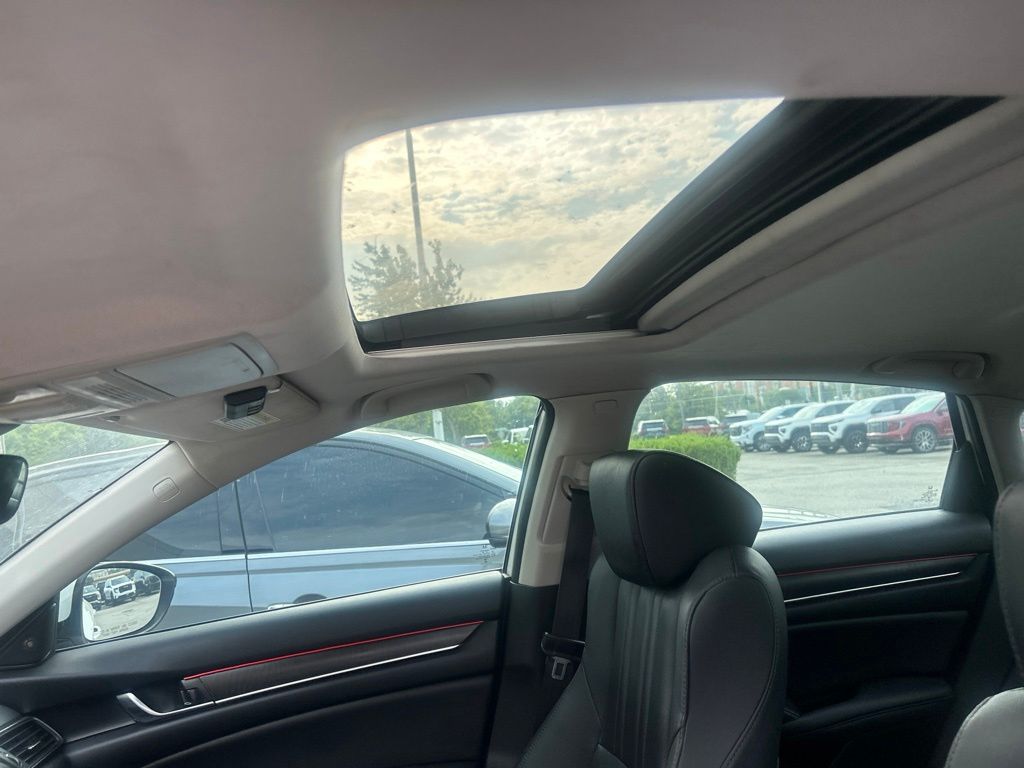 Thumbnail: 2021 Honda Accord - 11
