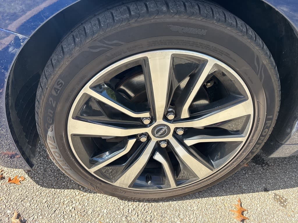 Thumbnail: 2023 Nissan Maxima - 5