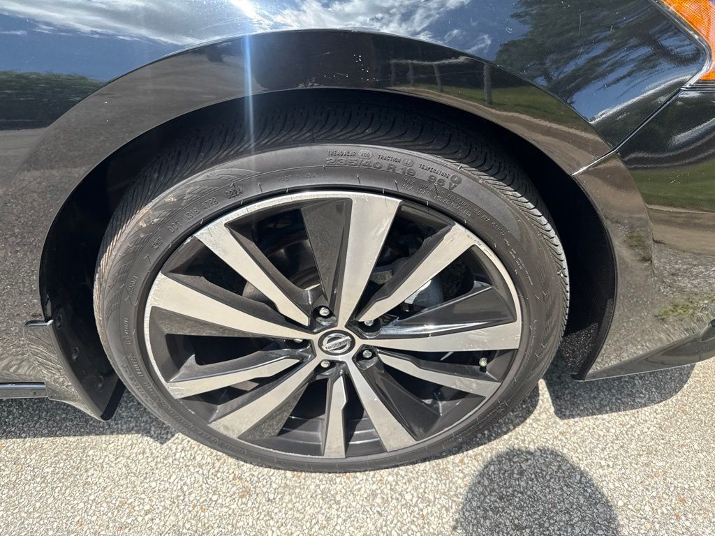 Thumbnail: 2021 Nissan Altima - 16