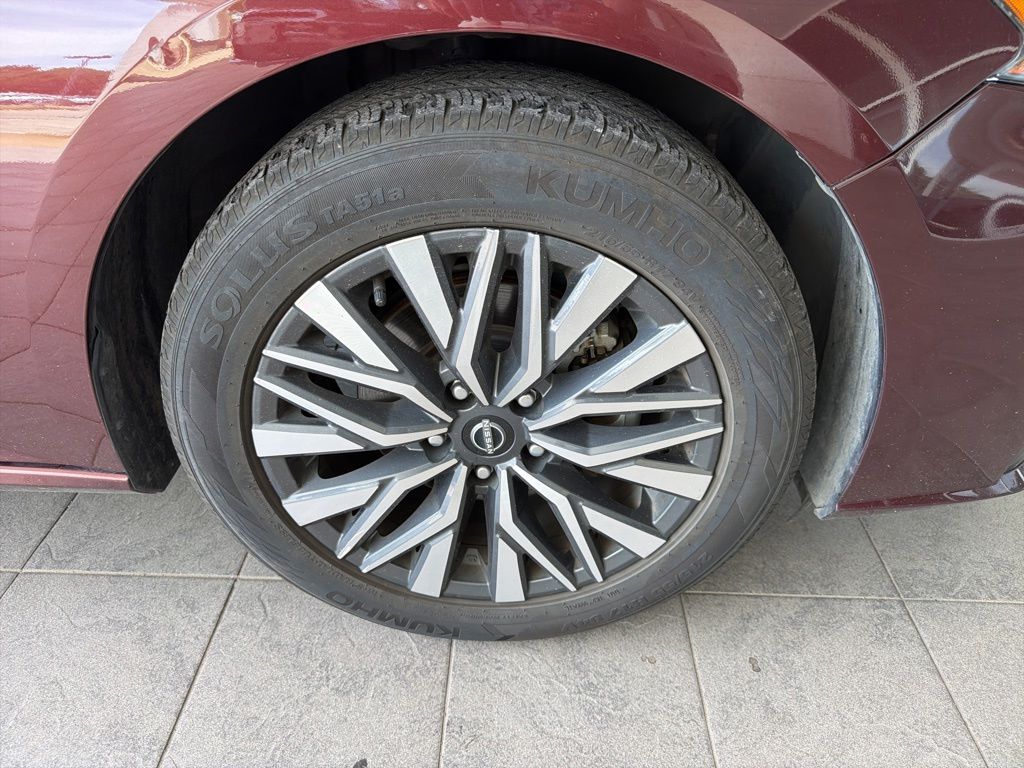 Thumbnail: 2024 Nissan Altima - 15