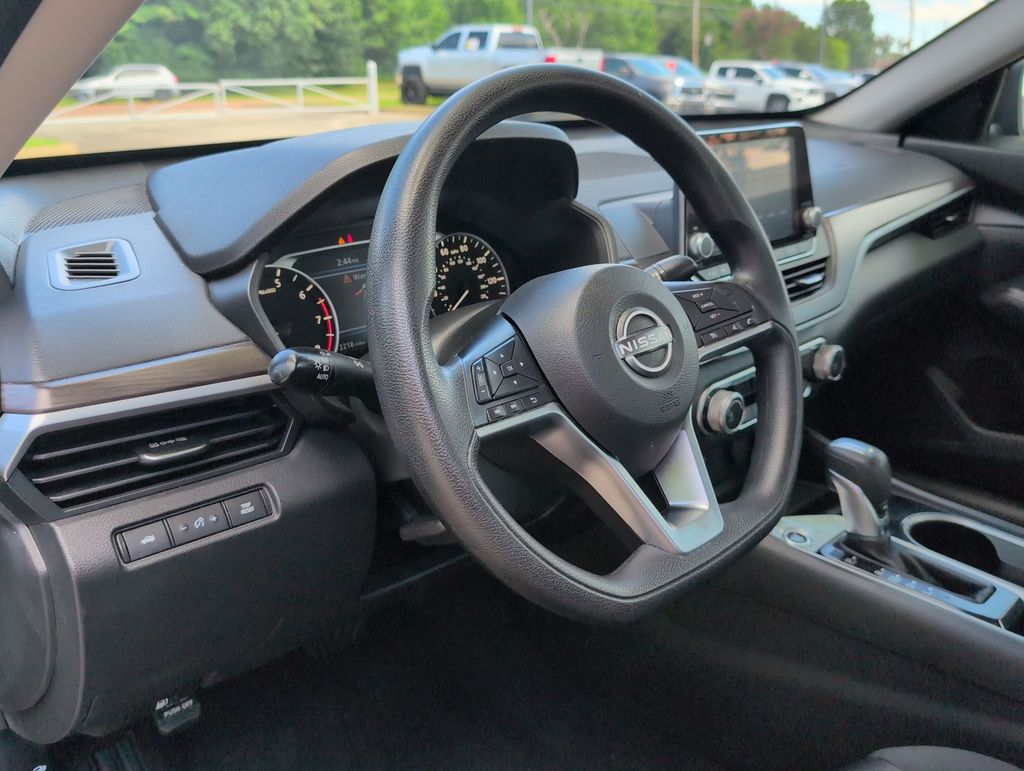 Thumbnail: 2024 Nissan Altima - 2