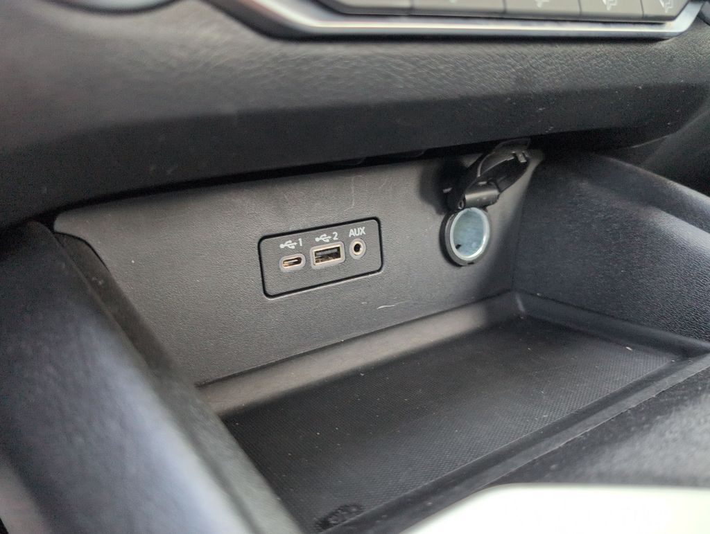 2025 Nissan Altima SV - Photo 34