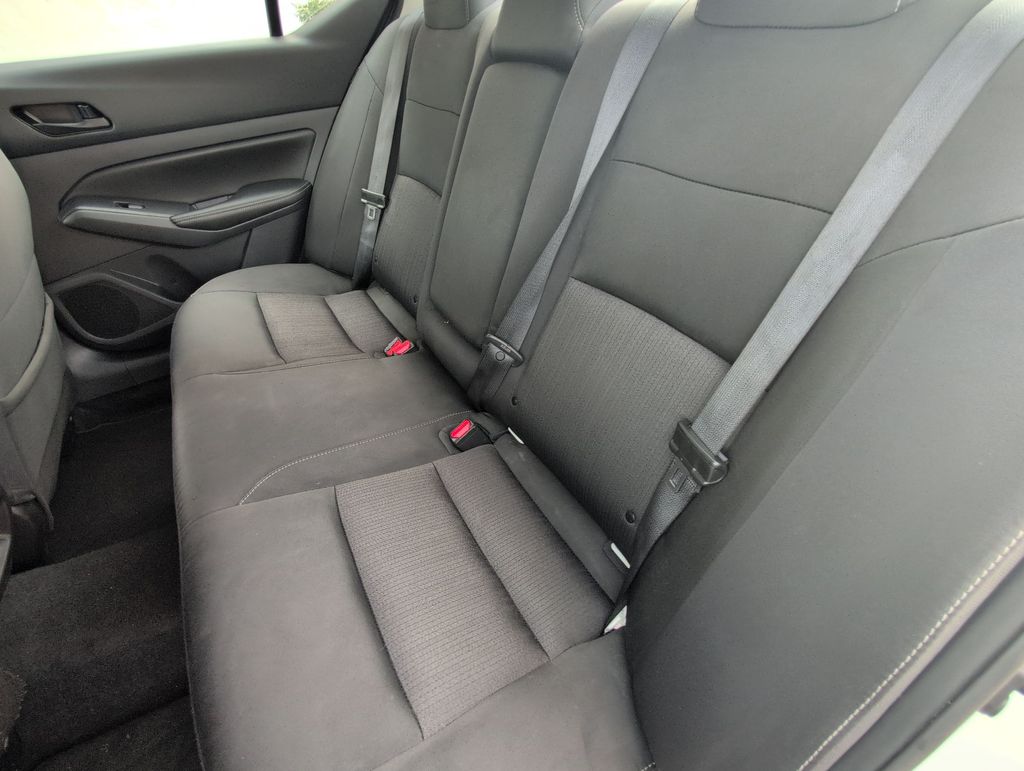2025 Nissan Altima SV - Photo 27
