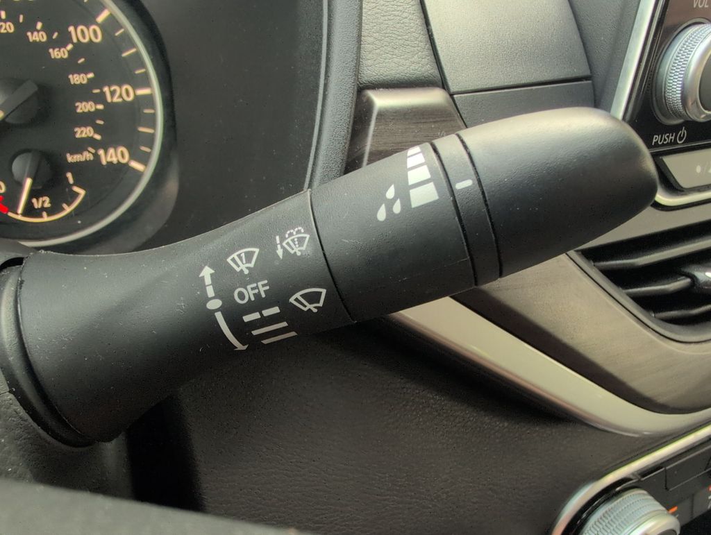 2025 Nissan Altima SV - Photo 15