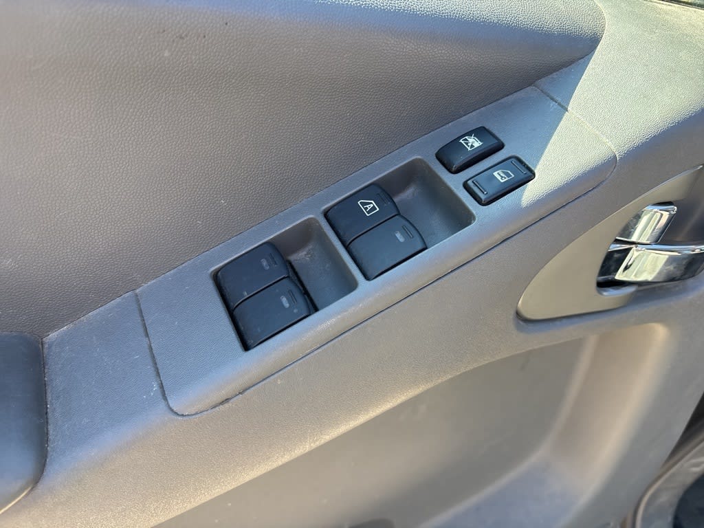 Thumbnail: 2005 Nissan Frontier - 15