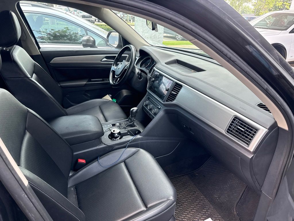 Thumbnail: 2019 Volkswagen Atlas - 16
