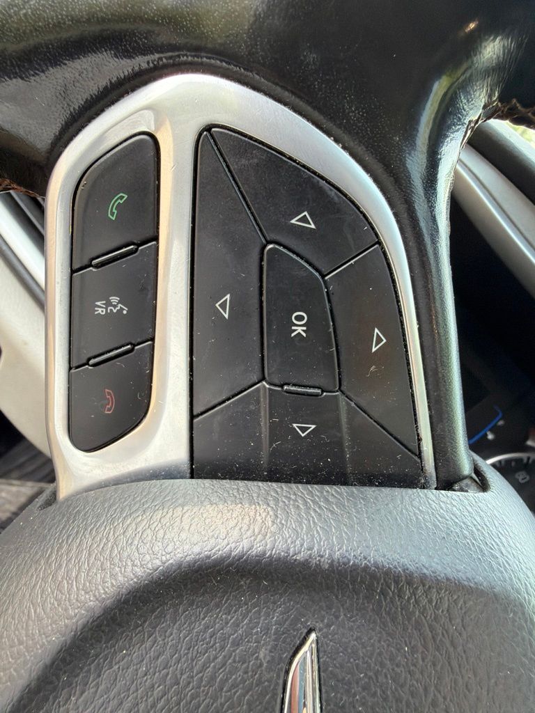 Thumbnail: 2020 Chrysler Pacifica - 21