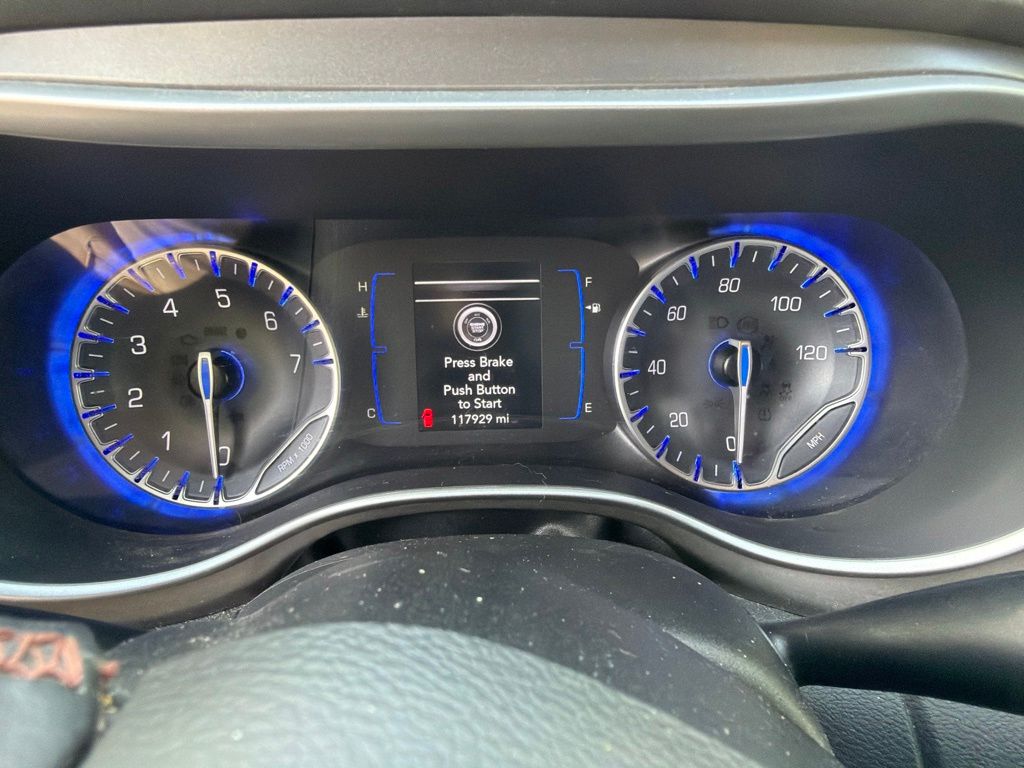 Thumbnail: 2020 Chrysler Pacifica - 7