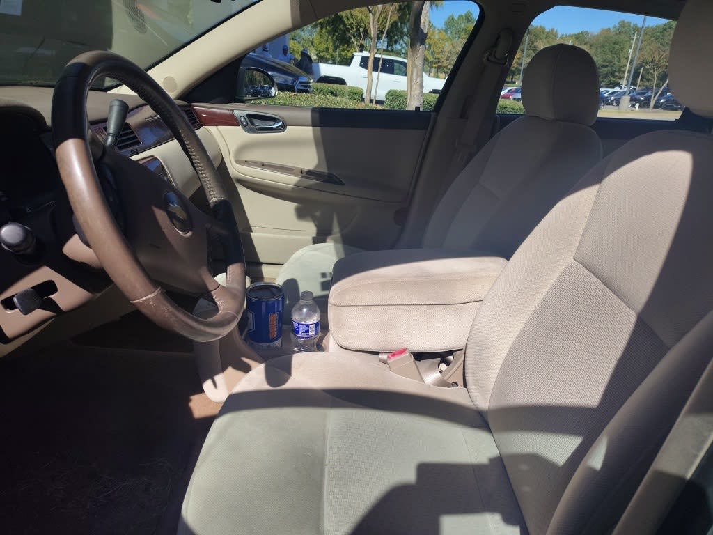 Thumbnail: 2008 Chevrolet Impala - 8