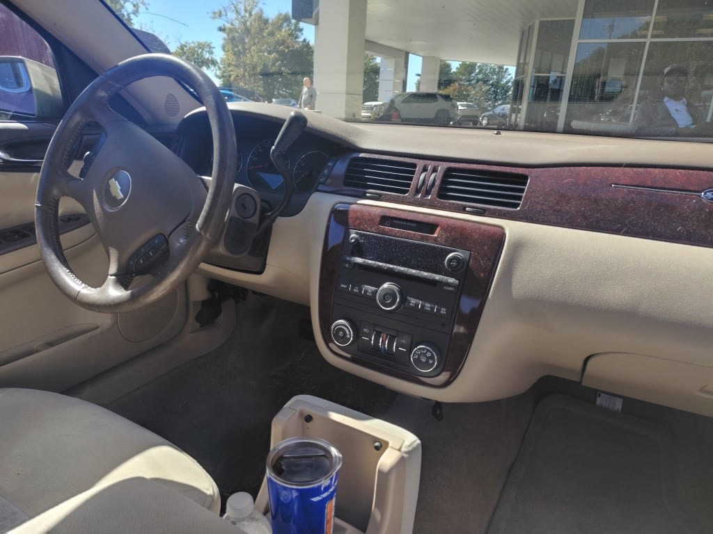 Thumbnail: 2008 Chevrolet Impala - 2