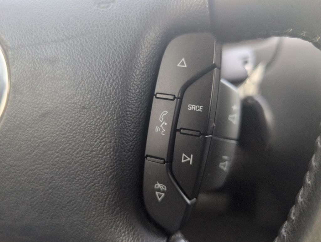 Thumbnail: 2011 Chevrolet Impala - 31