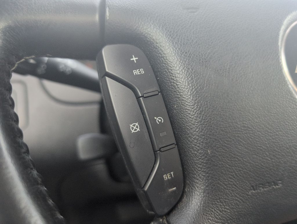 Thumbnail: 2011 Chevrolet Impala - 30