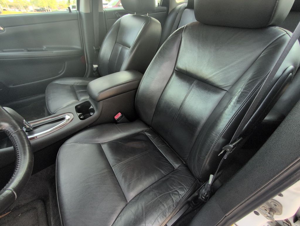 Thumbnail: 2011 Chevrolet Impala - 8