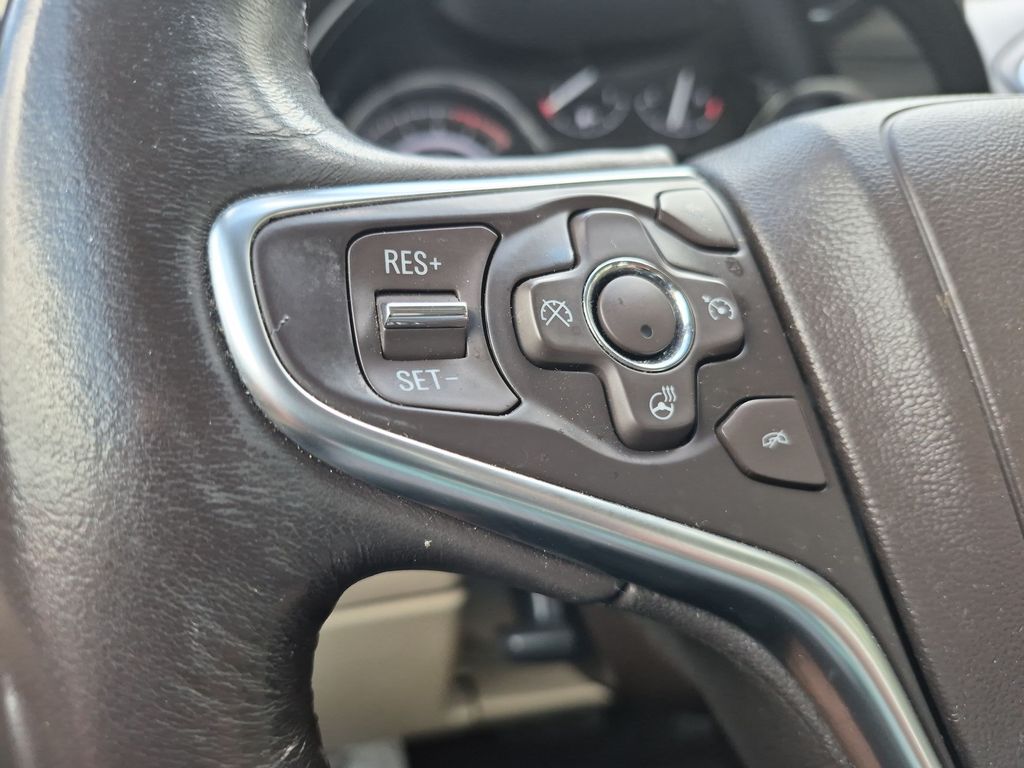 Thumbnail: 2016 Buick Regal - 31