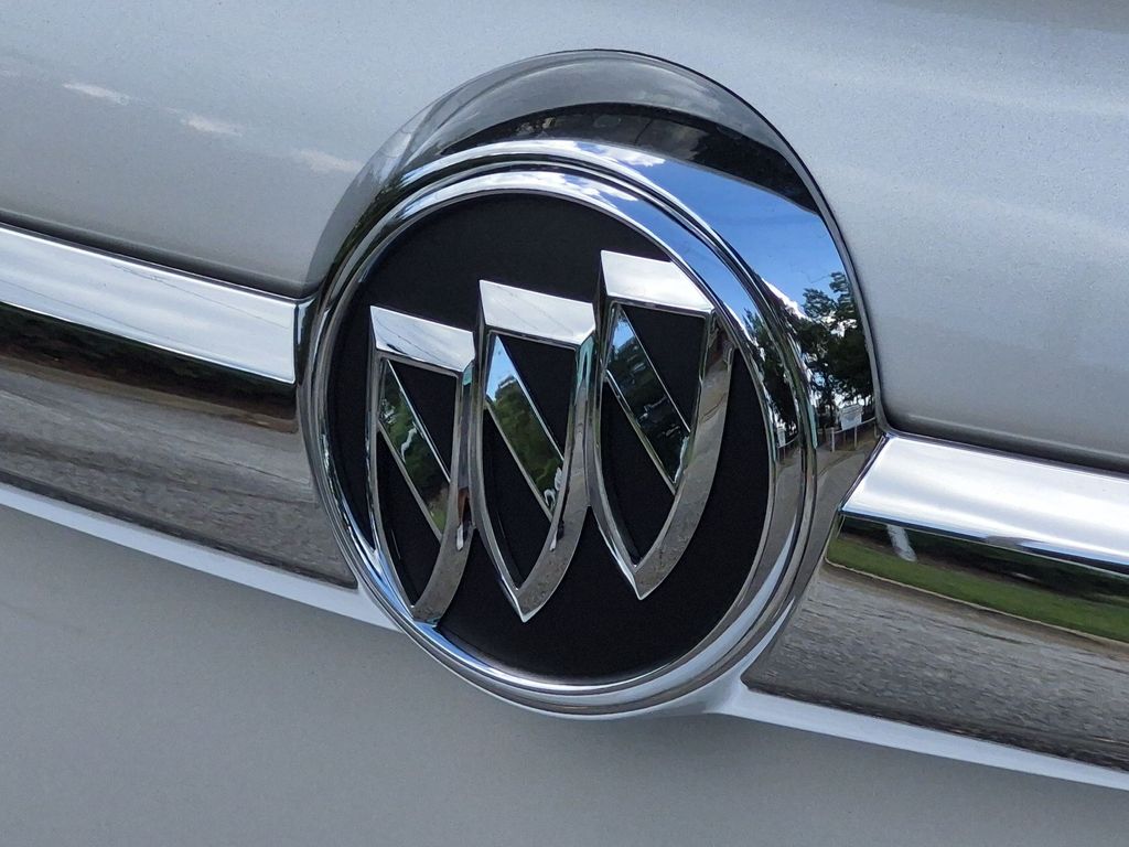 Thumbnail: 2016 Buick Regal - 7