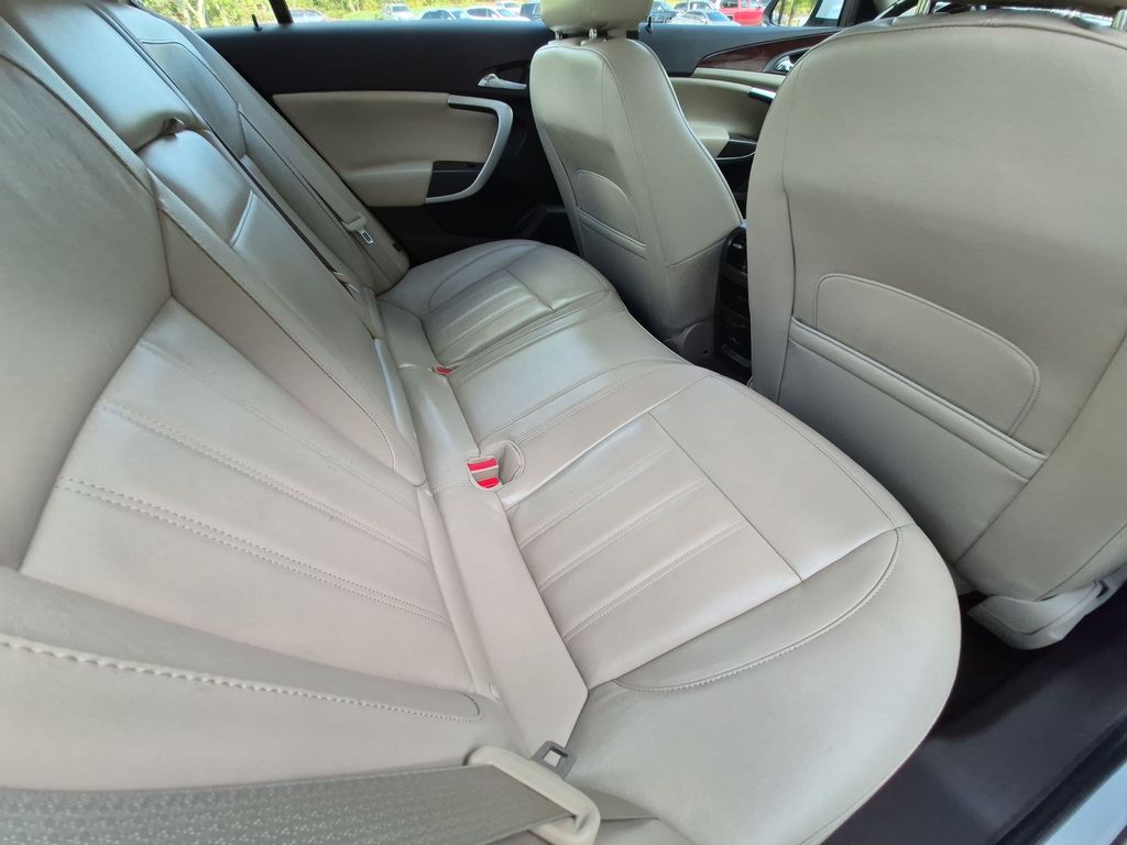 Thumbnail: 2016 Buick Regal - 29