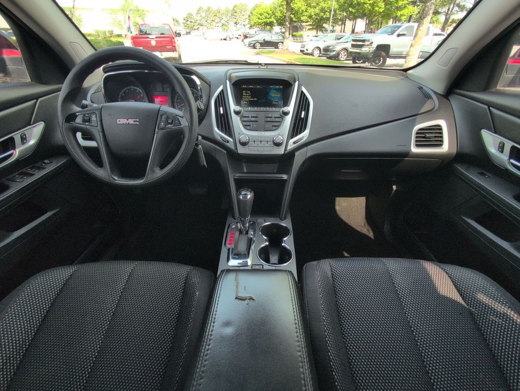 Thumbnail: 2017 GMC Terrain - 9
