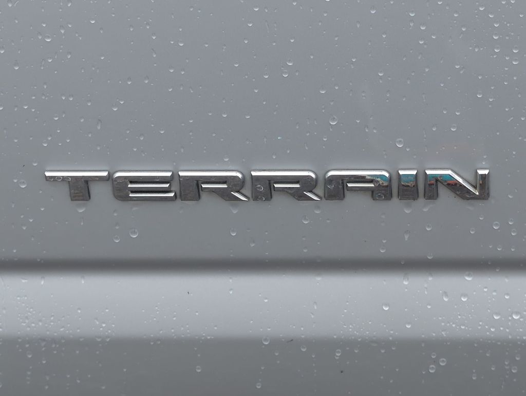Thumbnail: 2015 GMC Terrain - 25