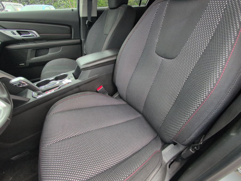 Thumbnail: 2015 GMC Terrain - 11