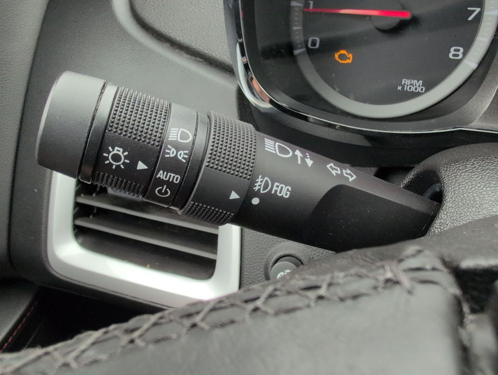 Thumbnail: 2015 GMC Terrain - 31