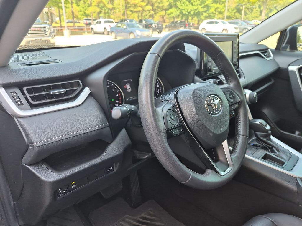 Thumbnail: 2021 Toyota RAV4 - 2