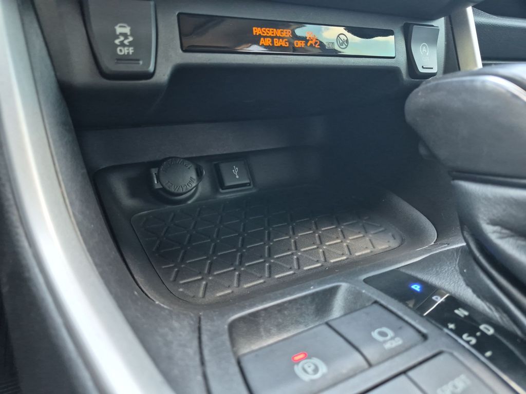 Thumbnail: 2021 Toyota RAV4 - 34