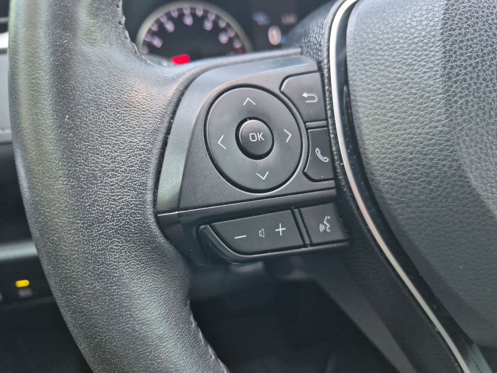 Thumbnail: 2021 Toyota RAV4 - 30
