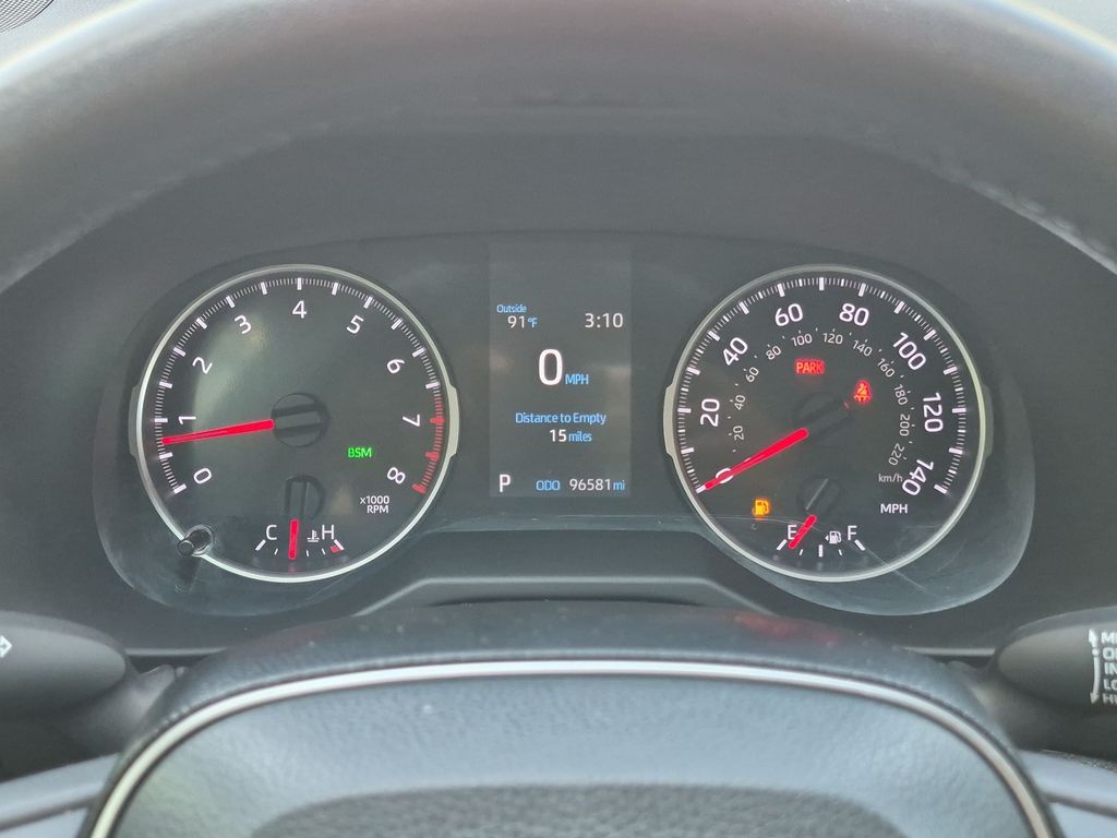 Thumbnail: 2021 Toyota RAV4 - 16