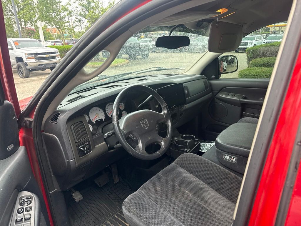 Thumbnail: 2002 Dodge Ram 1500 - 24
