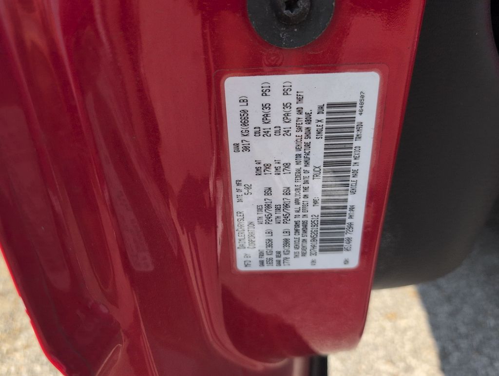Thumbnail: 2002 Dodge Ram 1500 - 37