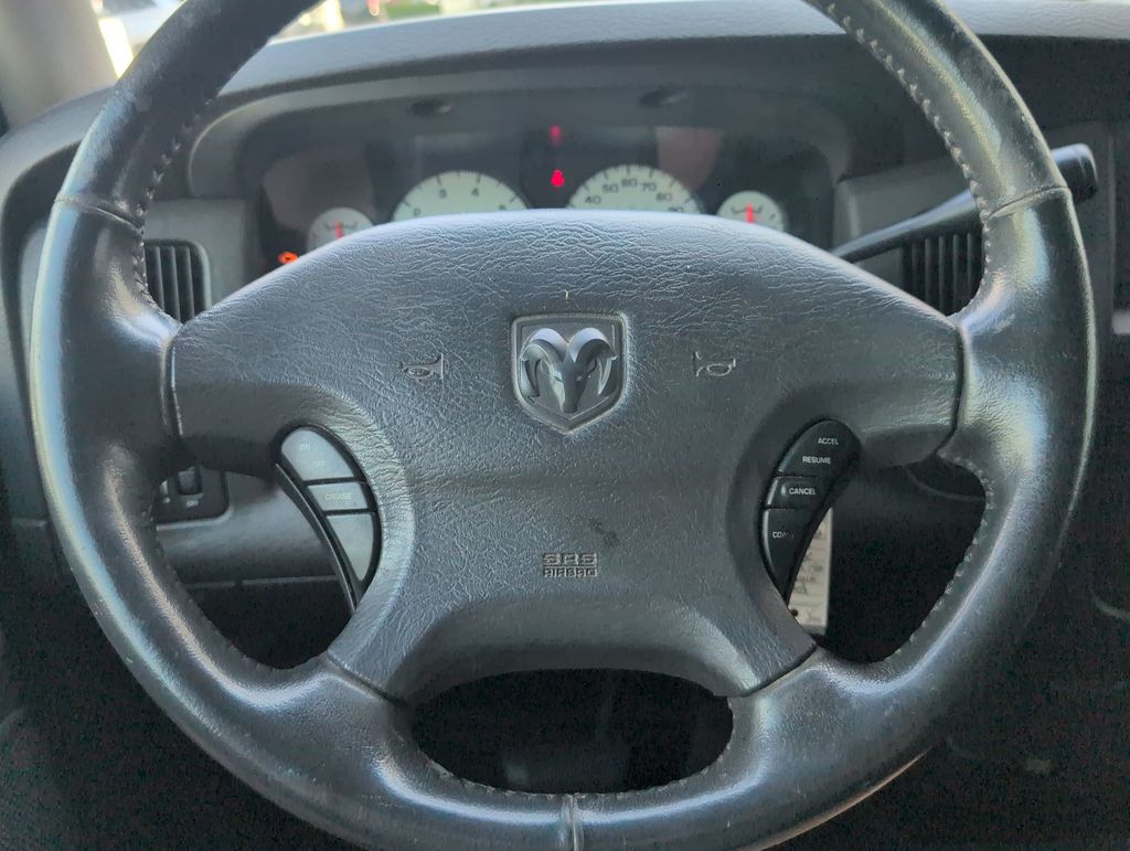Thumbnail: 2002 Dodge Ram 1500 - 27