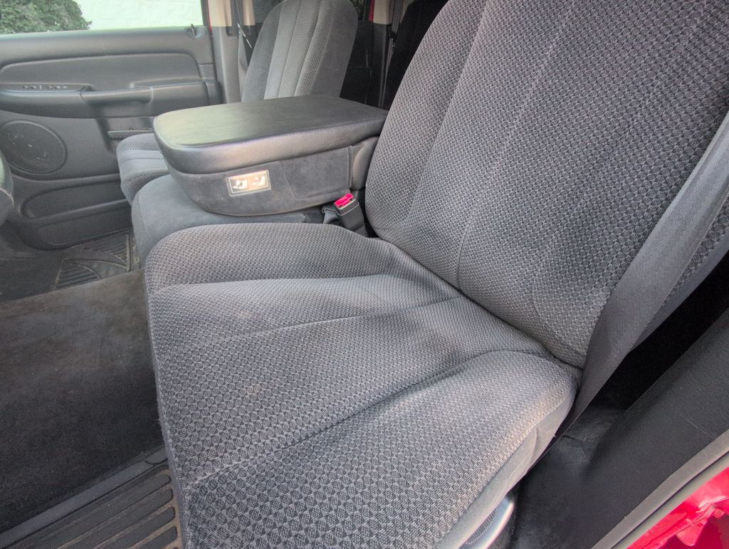 Thumbnail: 2002 Dodge Ram 1500 - 9