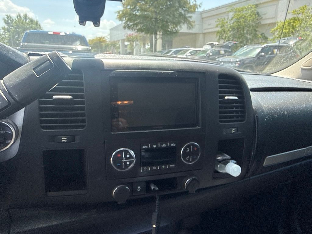 Thumbnail: 2013 Chevrolet Silverado 1500 - 8