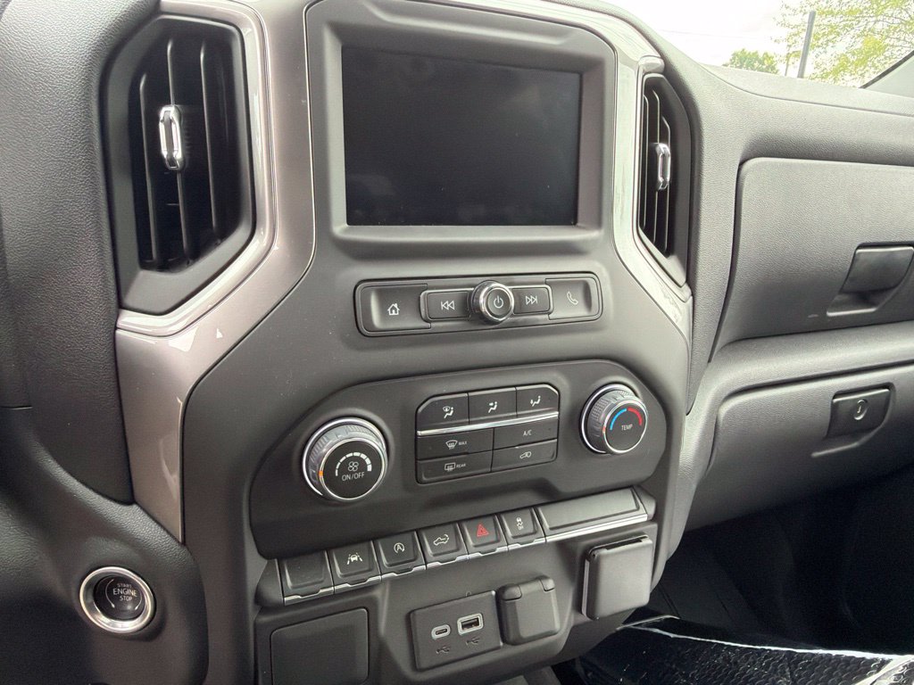 Thumbnail: 2024 Chevrolet Silverado 1500 - 7