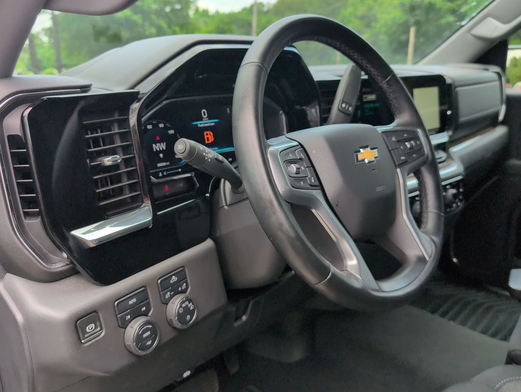 Thumbnail: 2024 Chevrolet Silverado 1500 - 2
