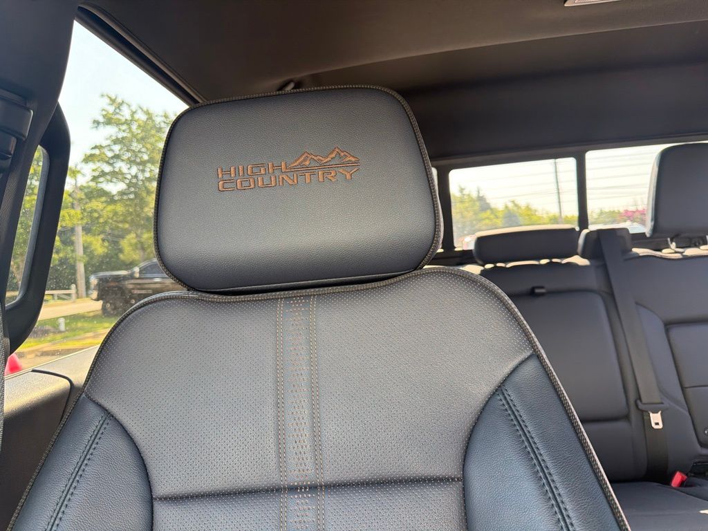 Thumbnail: 2023 Chevrolet Silverado 1500 - 7