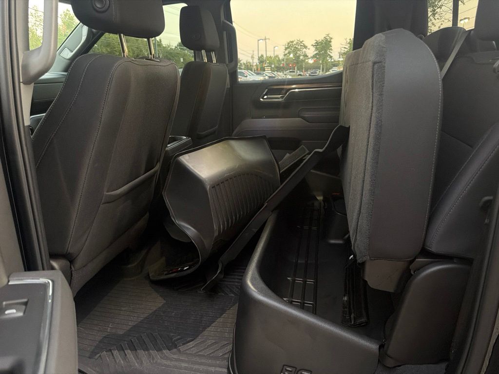 Thumbnail: 2025 Chevrolet Silverado 1500 - 9