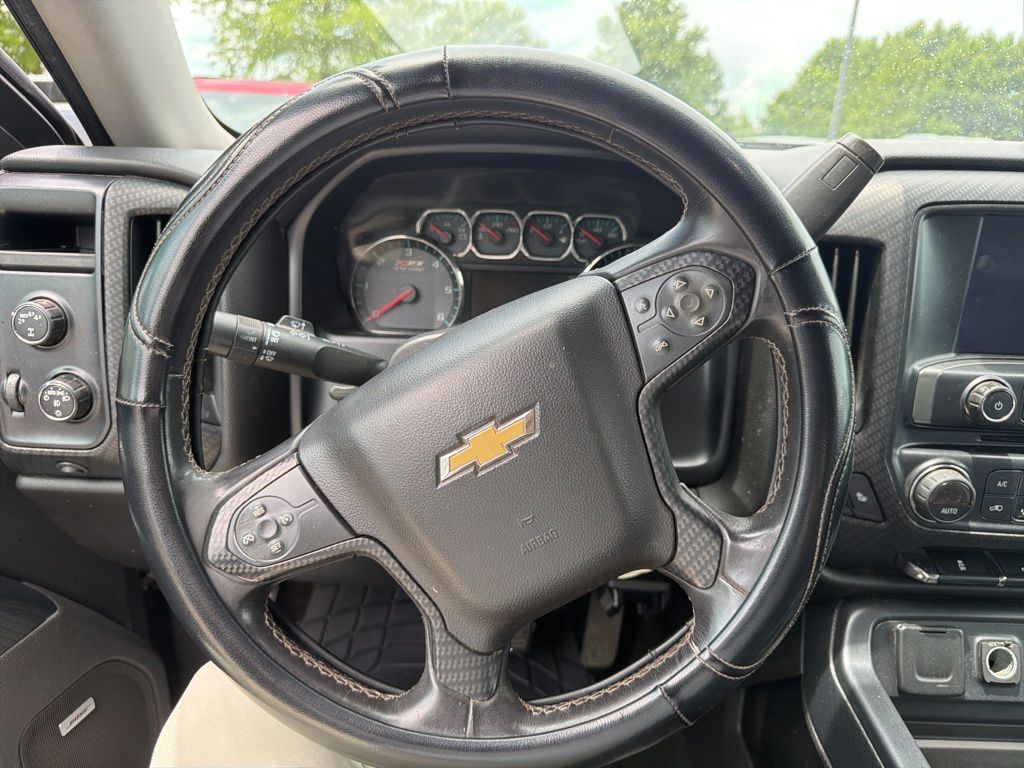 Thumbnail: 2017 Chevrolet Silverado 1500 - 11