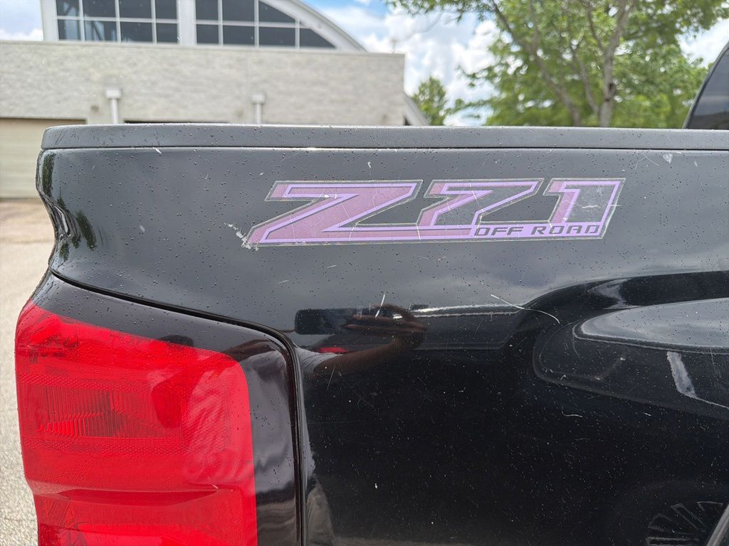 Thumbnail: 2017 Chevrolet Silverado 1500 - 15