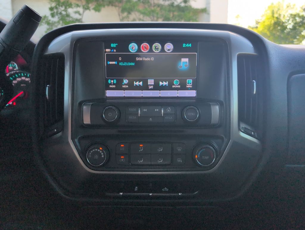 Thumbnail: 2018 Chevrolet Silverado 1500 - 12