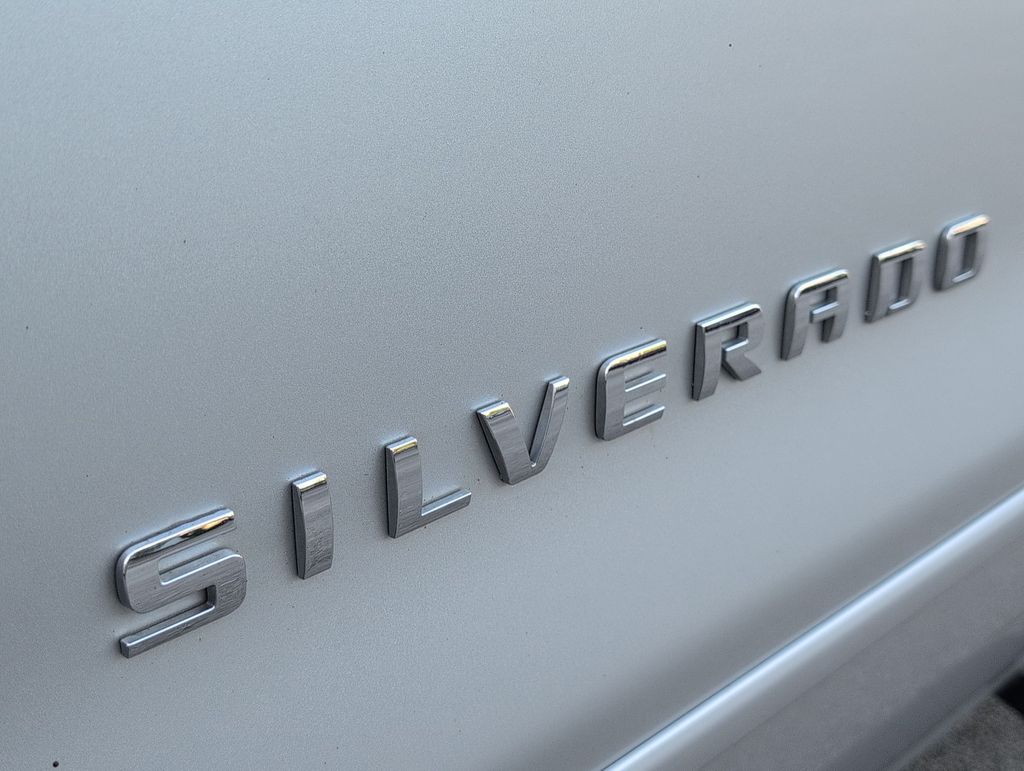 Thumbnail: 2018 Chevrolet Silverado 1500 - 6