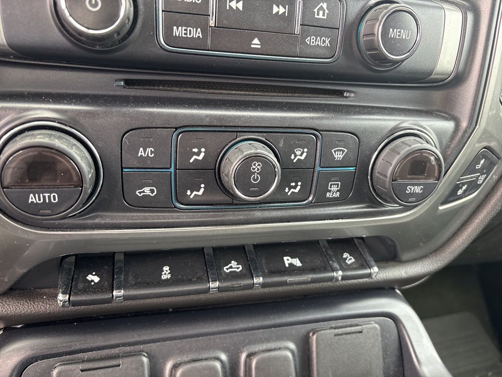 Thumbnail: 2014 Chevrolet Silverado 1500 - 25