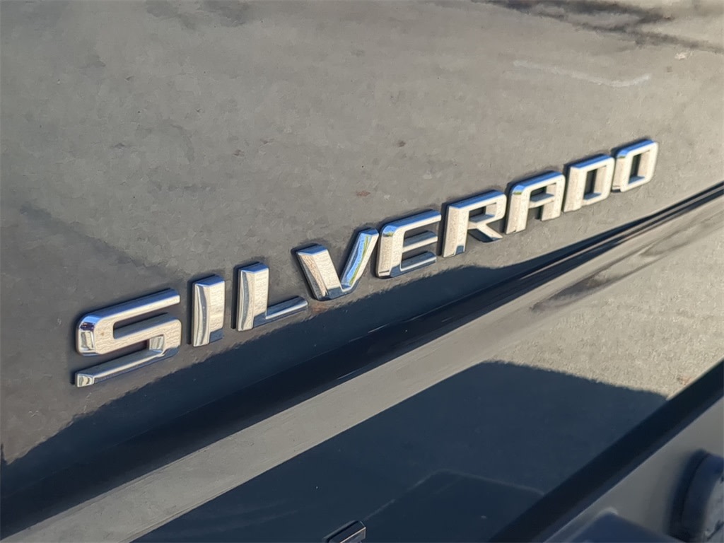 Thumbnail: 2020 Chevrolet Silverado 1500 - 23
