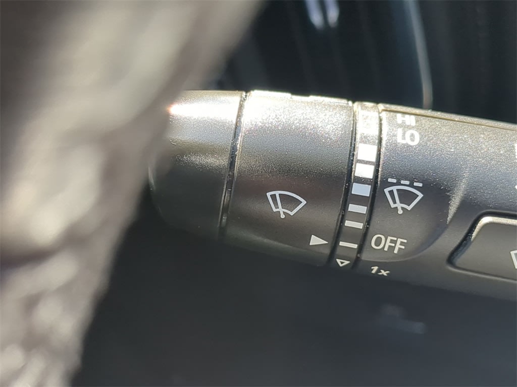 Thumbnail: 2020 Chevrolet Silverado 1500 - 27